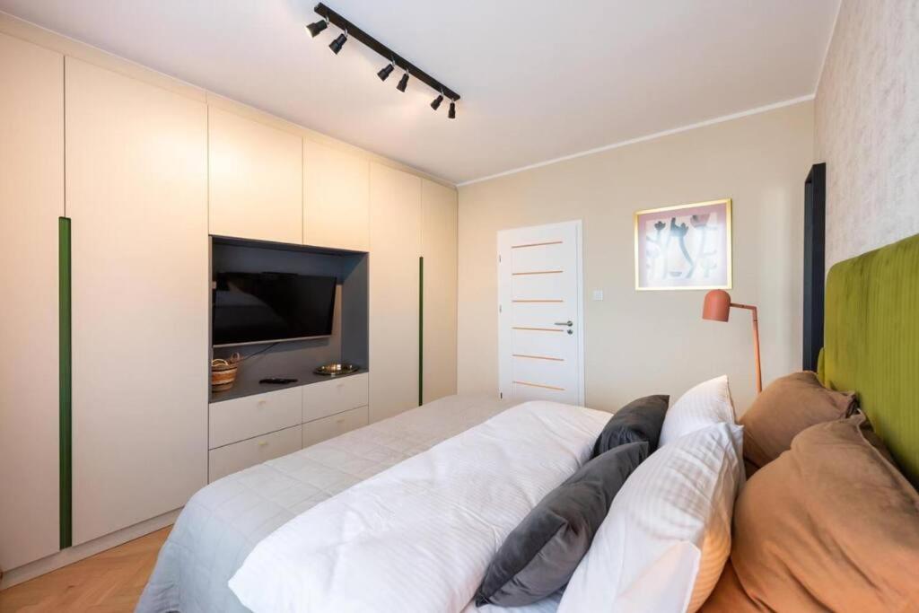 Eclectic City Apartment Near Old Town Warszawa Eksteriør bilde